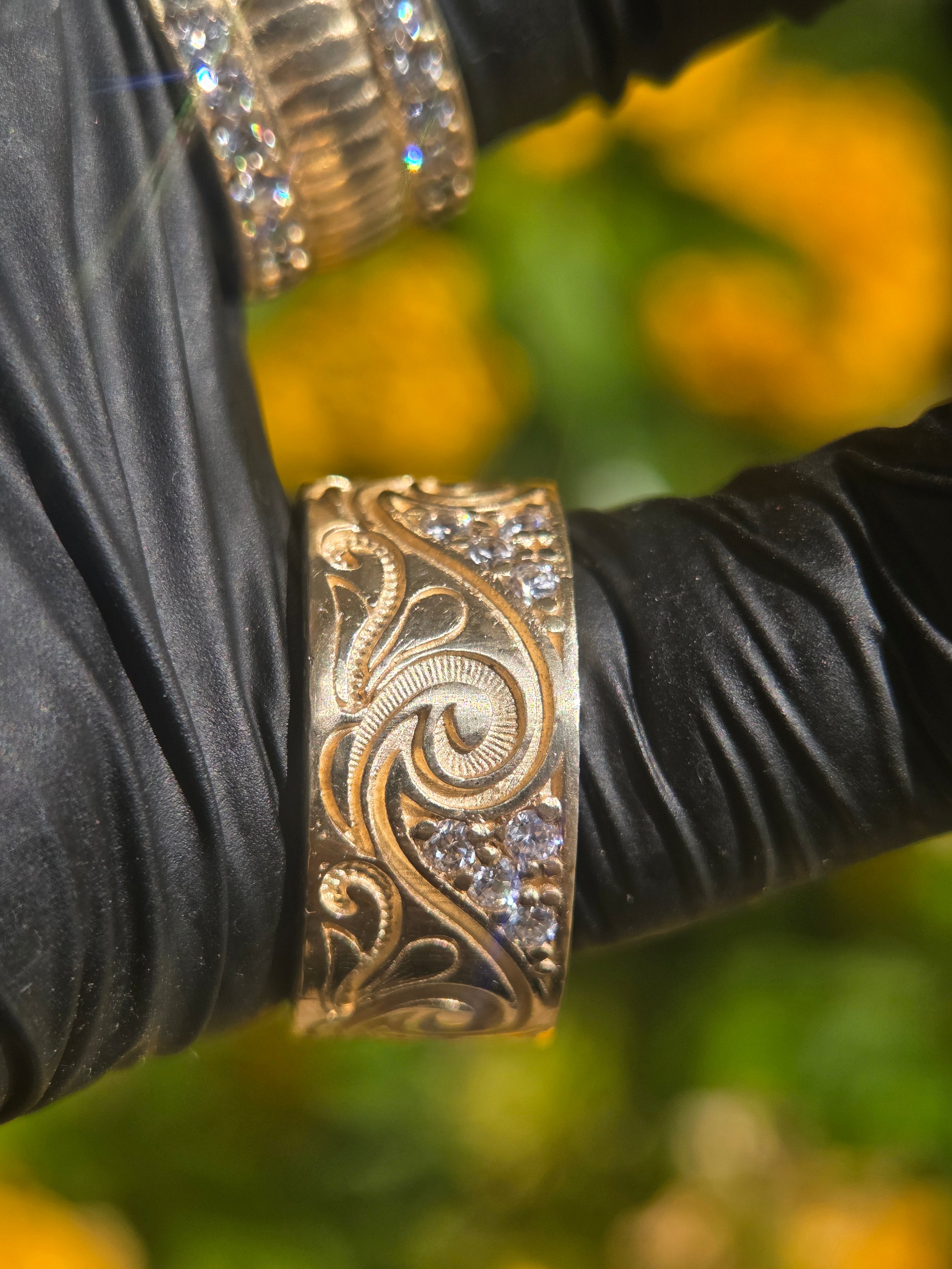 Scroll-work Diamond Band